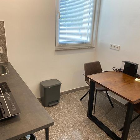 All-In Apartments In Fischeln Mit Gartenblick, Naehe Duesseldorf - Messe - Airport - Helios 克雷费尔德 外观 照片